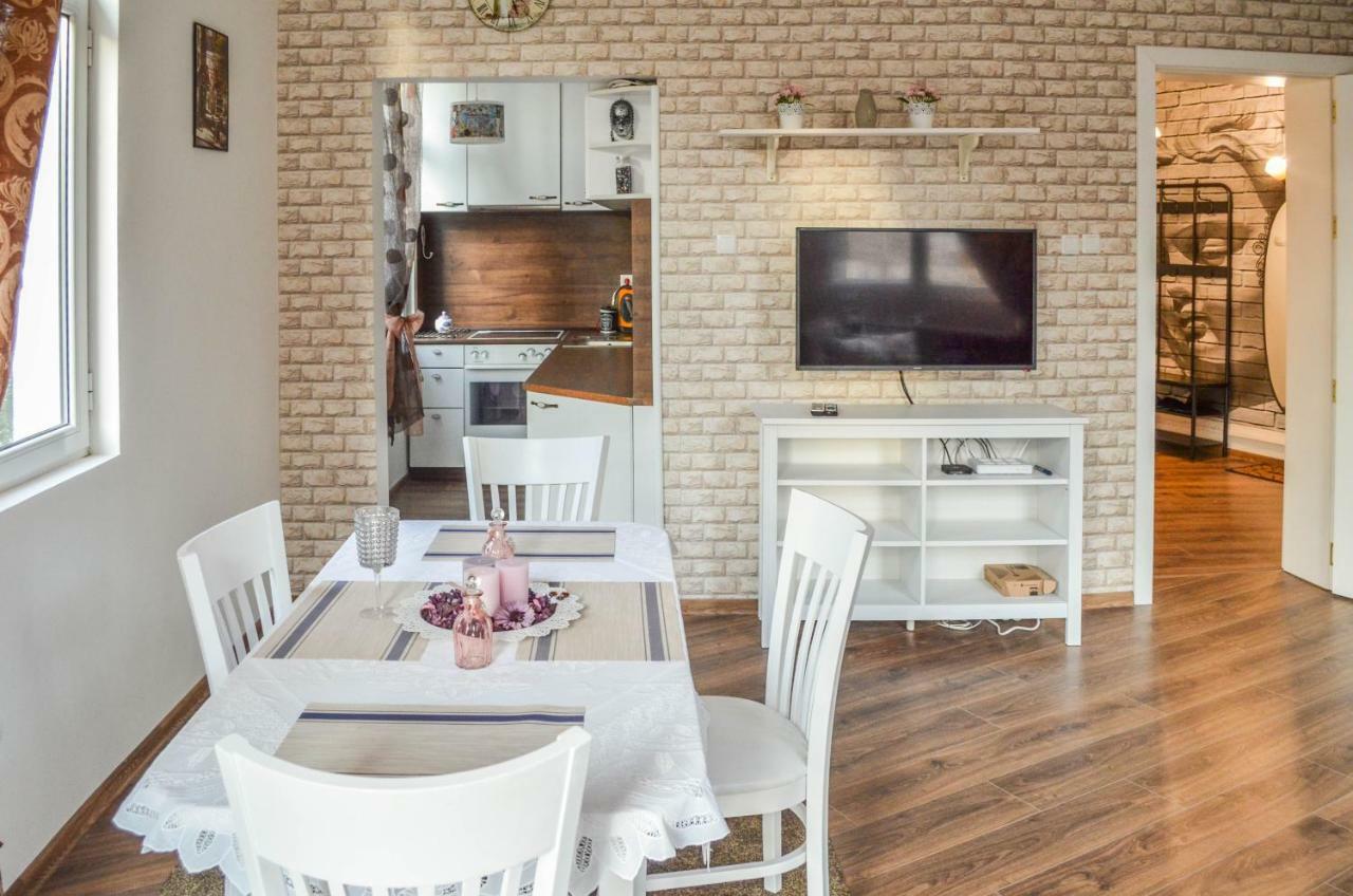 Host Housee Angel's -2 Bedroom, 2 Bathroom In Centre * Sofya