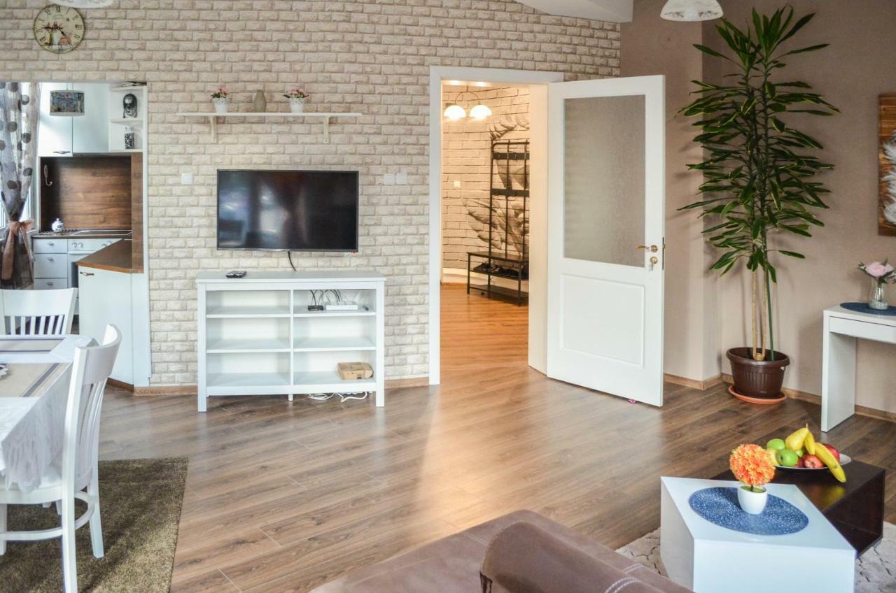 Host Housee Angel's -2 Bedroom, 2 Bathroom In Centre Daire Sofya